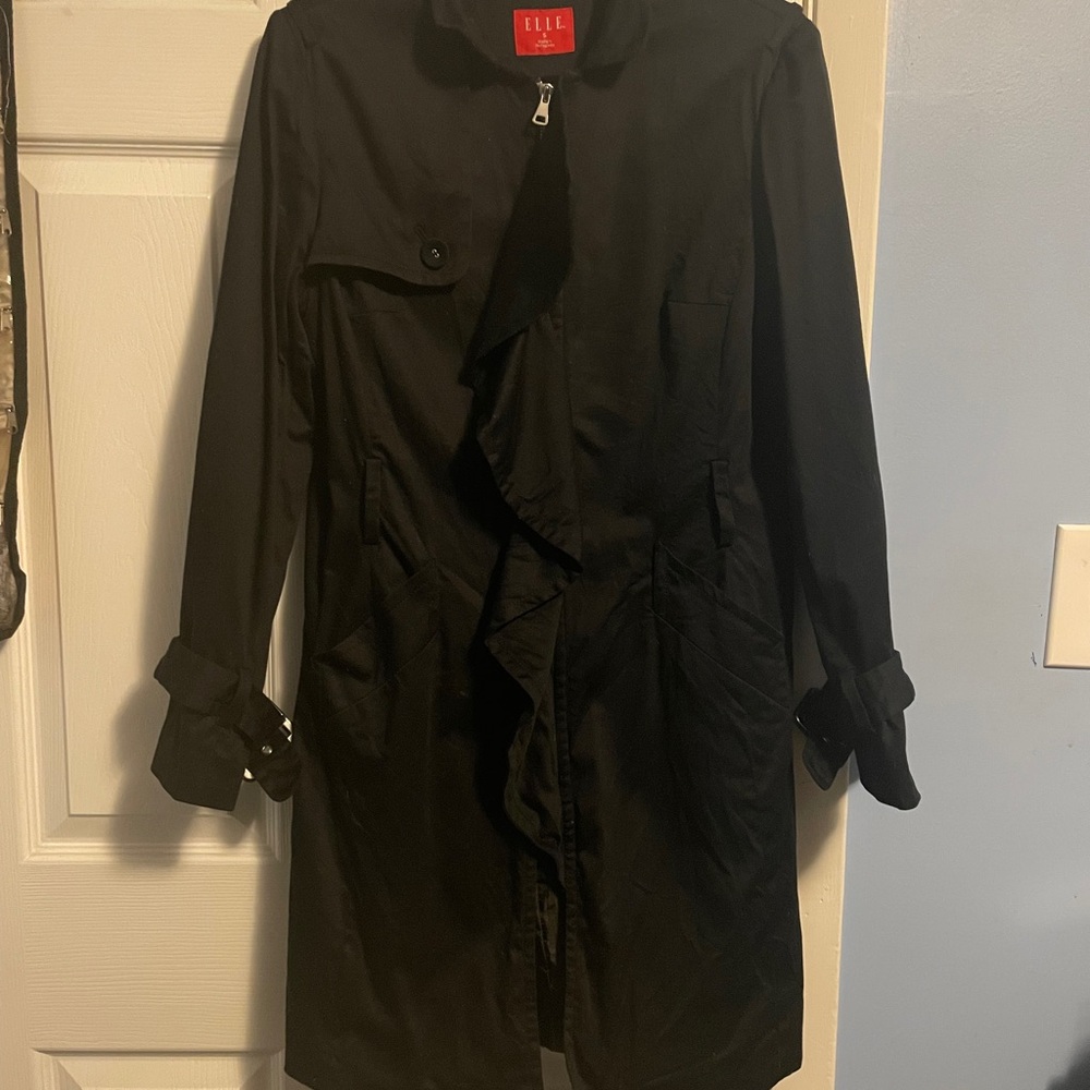 Elle Black Trench Coat with Stylish Lapel Collar